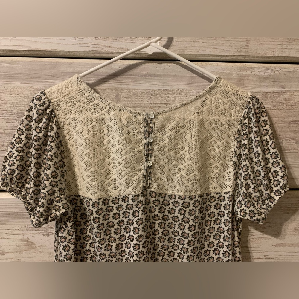 Lucky Brand Top - Picture 4 of 4